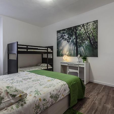 Stayeasy Fara12 - Central Station & Downtown Walking Distance Милано Екстериор снимка